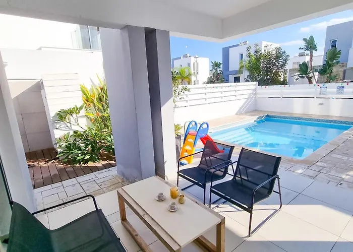 Villa With Private Pool And Bbq *