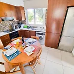 Vilă With Private Pool And Bbq Larnaca