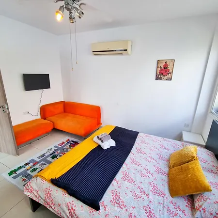 With Private Pool And Bbq Willa